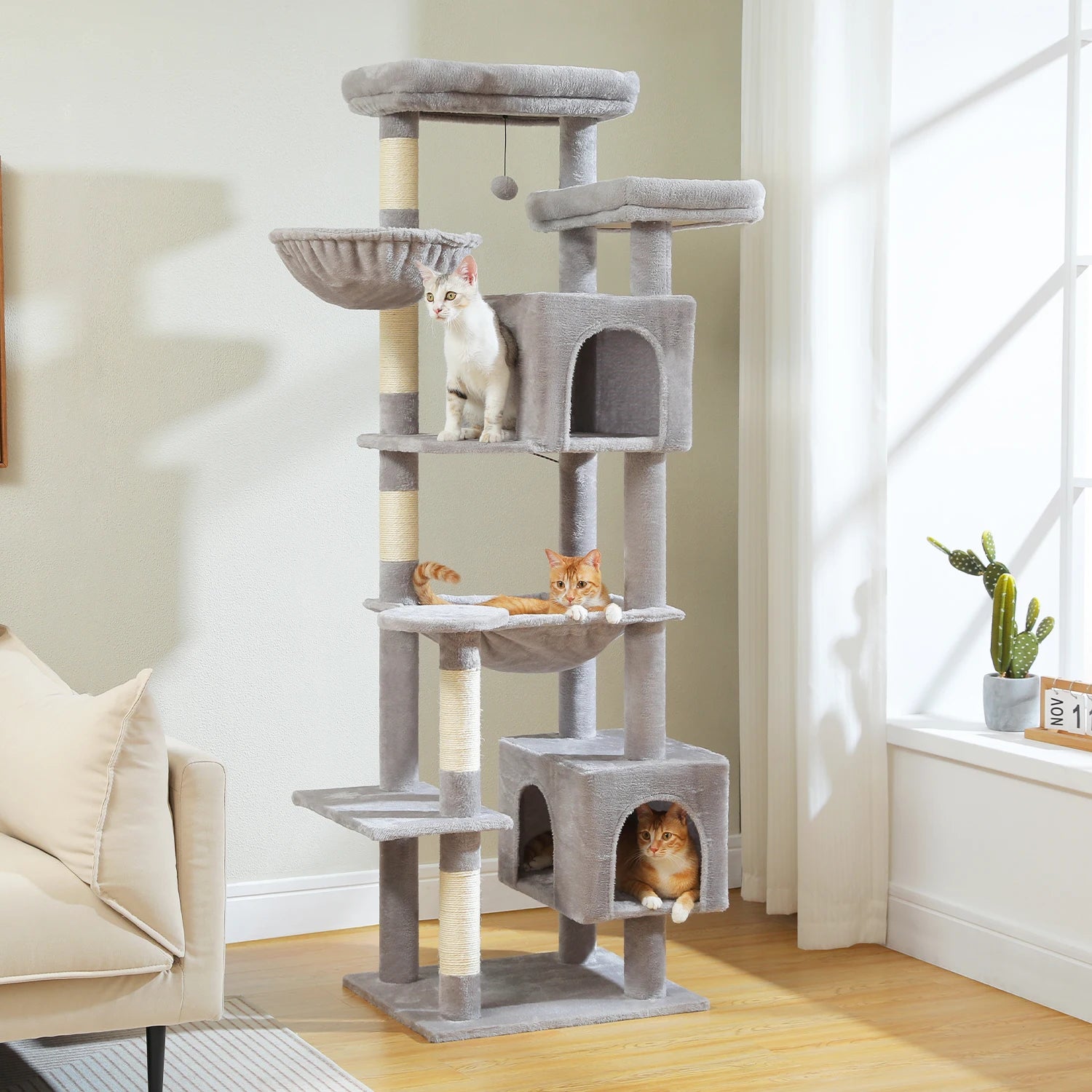 Cat Tower for Indoor Cats Multi-Level Plush Cat Condo with Scratching Post.