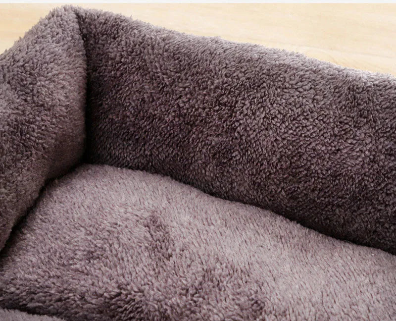 Black Dog Bed Plush Sleeping Bed for Large, Medium and Small Dogs, Non-Slip and Bite-Resistant.
